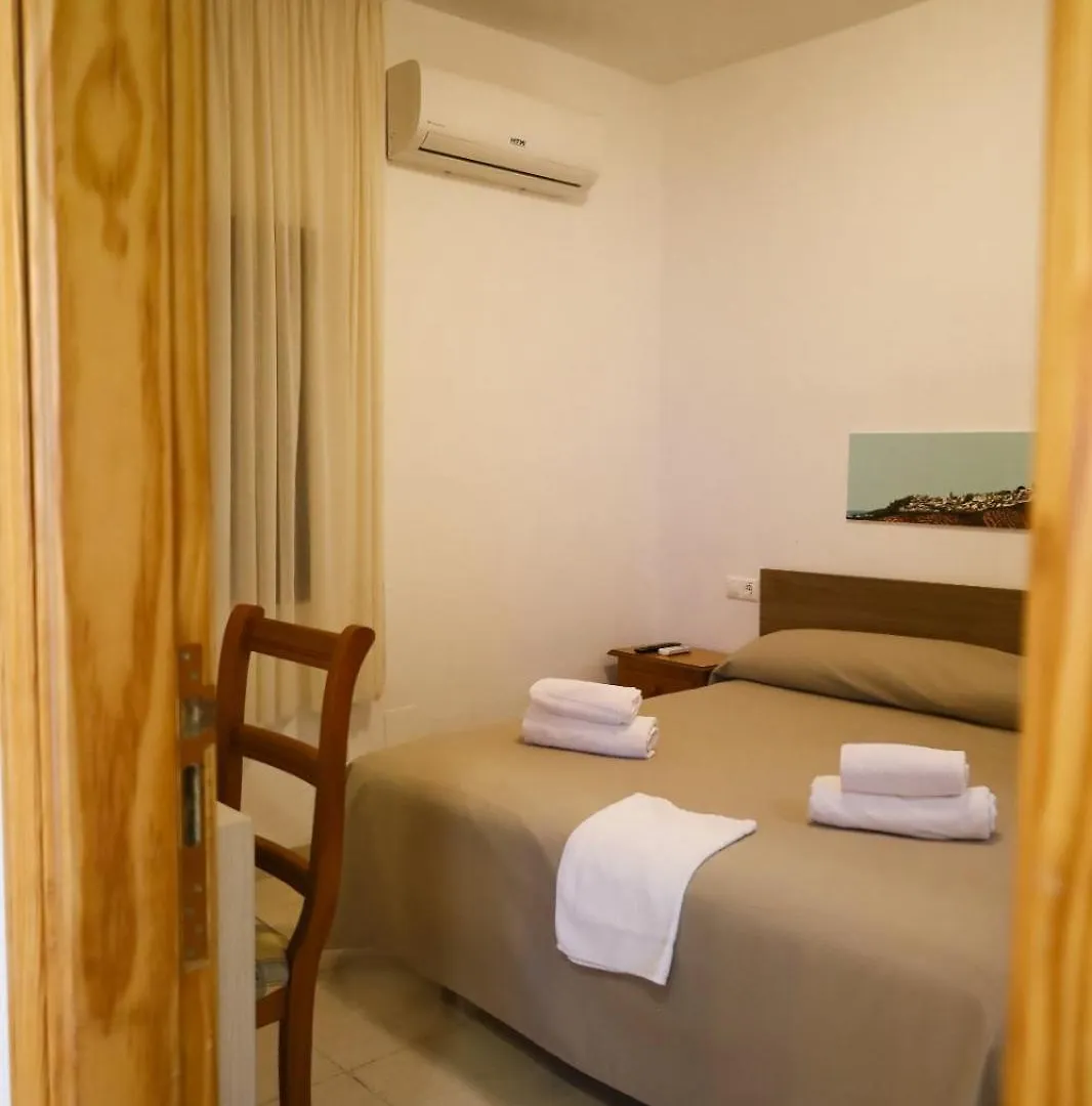 Konukevi Hospedium Dlj Hostal Ben Nassar Arjona